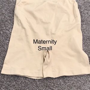 Maternity shape wear shorts